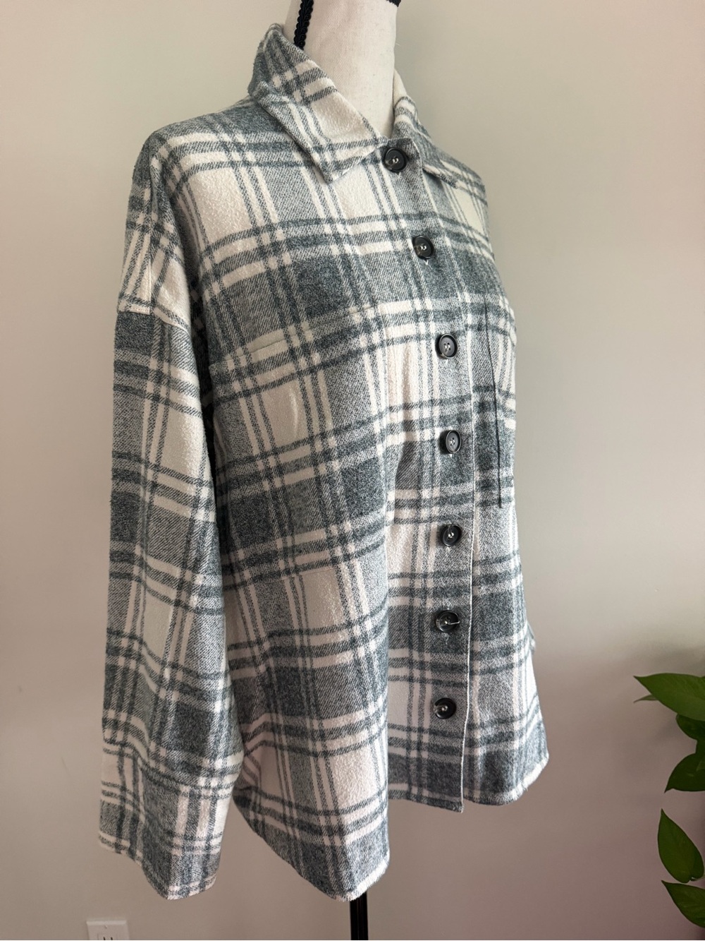 French Connection Flannel Shacket - Picture 3 of 12